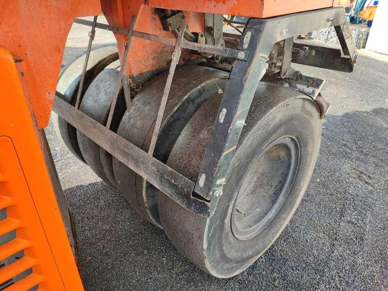 Combination roller Dynapac CC422C: picture 17
