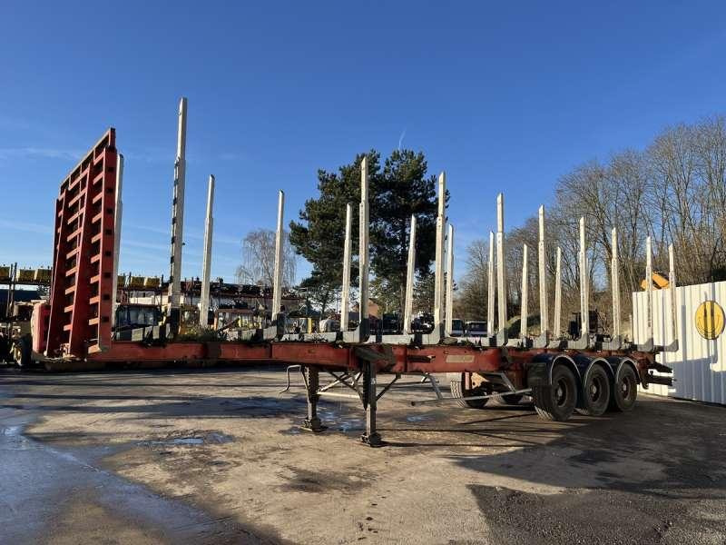 Fruehauf GRUMIERE 3 ESSIEUX - Log semi-trailer: picture 3 Fruehauf GRUMIERE 3 ESSIEUX - Log semi-trailer: picture 3