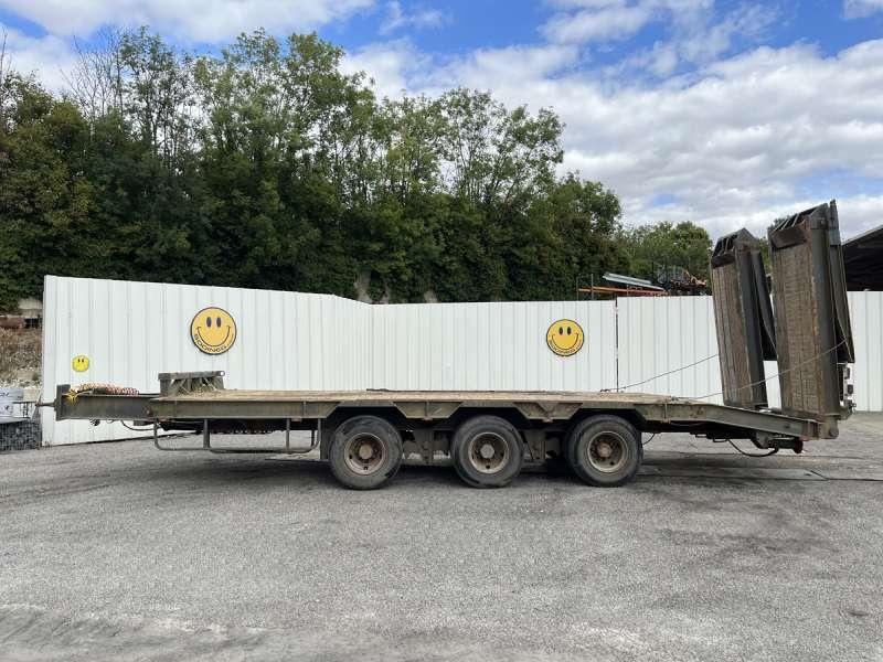 Gilibert 3 ESSIEUX - Low loader semi-trailer: picture 3 Gilibert 3 ESSIEUX - Low loader semi-trailer: picture 3