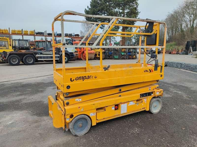 Haulotte CISEAUX COMPACT 8 - Vertical mast lift: picture 4 Haulotte CISEAUX COMPACT 8 - Vertical mast lift: picture 4