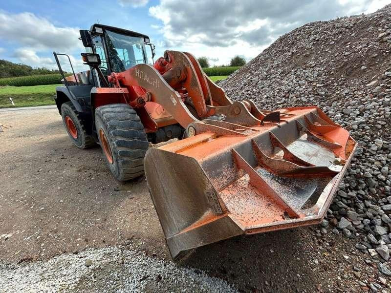 Hitachi ZW310 - Wheel loader: picture 4 Hitachi ZW310 - Wheel loader: picture 4