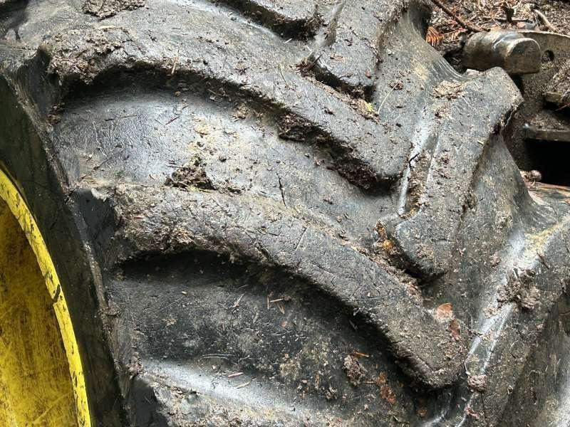 Forwarder John Deere 1110G: picture 15