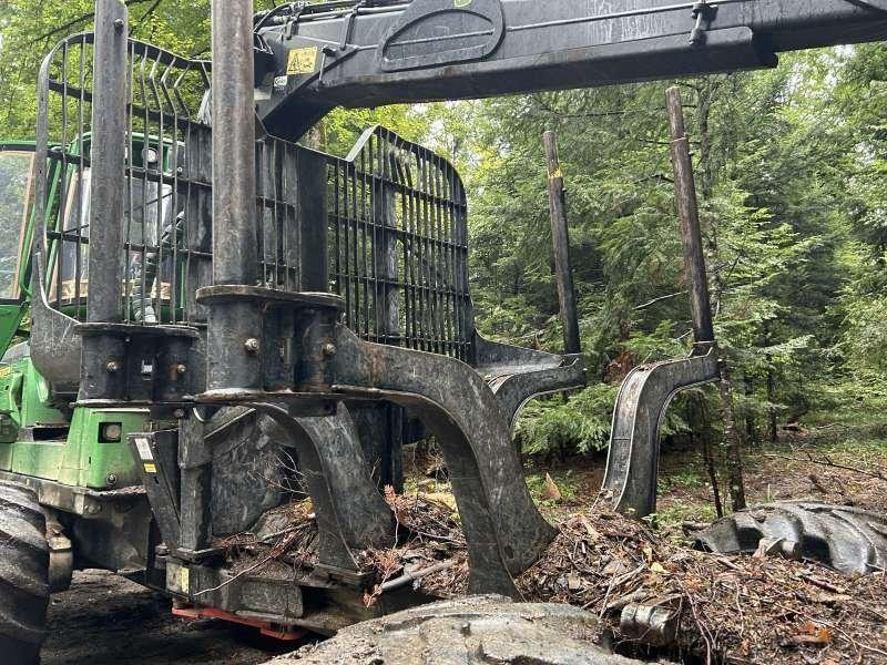 Forwarder John Deere 1110G: picture 30