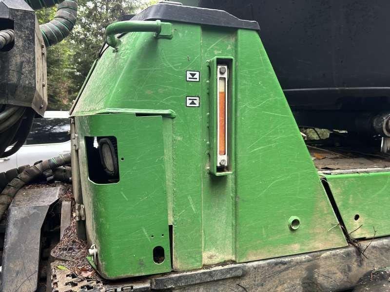 Forwarder John Deere 1110G: picture 49