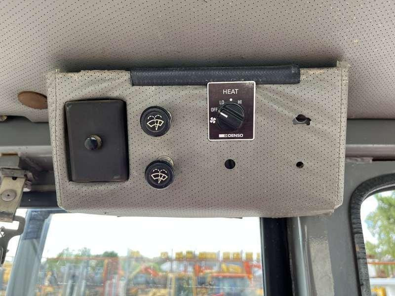 Crawler loader Komatsu D31S-20: picture 40