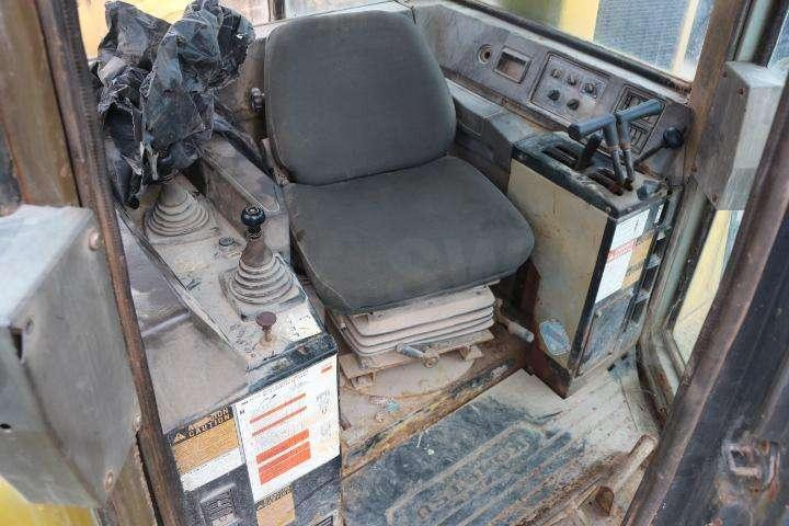 Bulldozer Komatsu D375A-1: picture 9