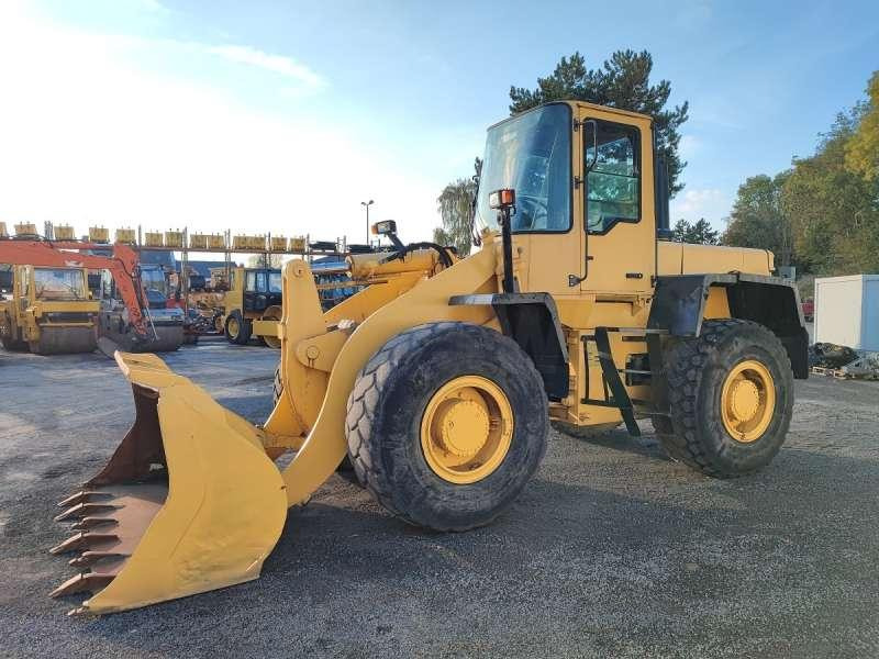Komatsu WA270-3 - Wheel loader: picture 3 Komatsu WA270-3 - Wheel loader: picture 3
