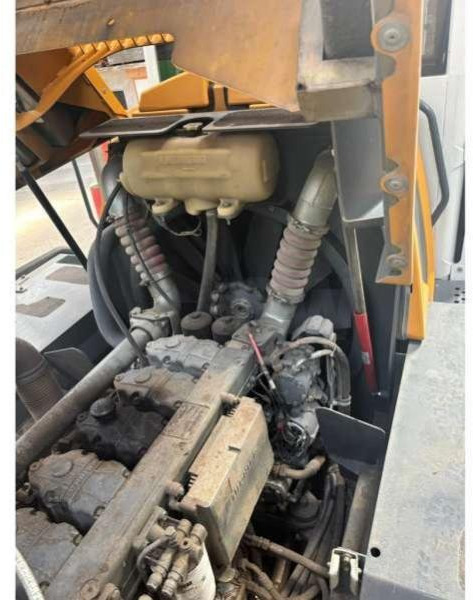 Wheel loader Liebherr L576: picture 15