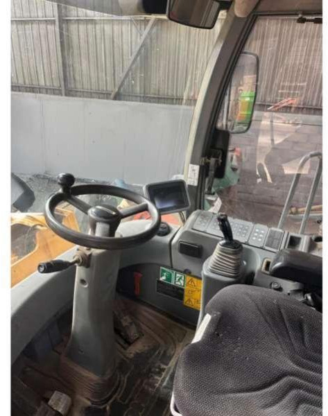 Wheel loader Liebherr L576: picture 8