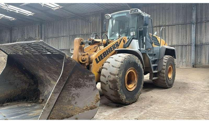 Liebherr L576 - Wheel loader: picture 2 Liebherr L576 - Wheel loader: picture 2