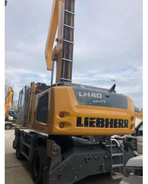 Liebherr LH40 M LITRONIC - Waste/ Industry handler: picture 4 Liebherr LH40 M LITRONIC - Waste/ Industry handler: picture 4