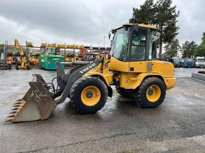 Volvo L30G - Other machinery: picture 3 Volvo L30G - Other machinery: picture 3