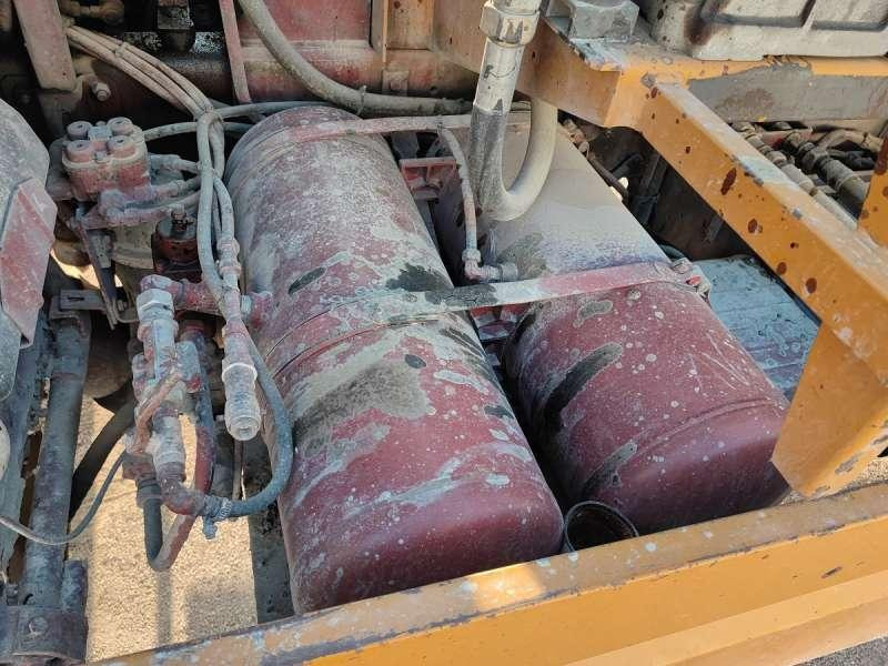Asphalt distributor Renault G260: picture 20