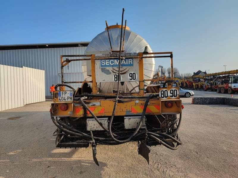 Asphalt distributor Renault G260: picture 10