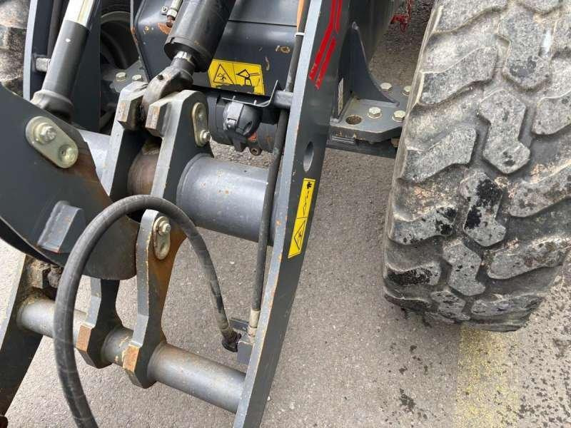 Compact loader Schaeff TL65: picture 38