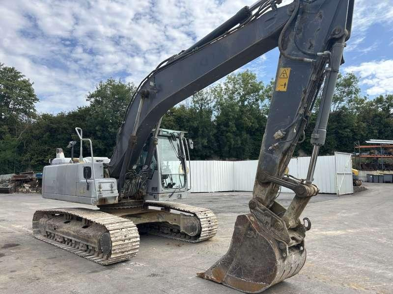 Volvo EC220DL - Crawler excavator: picture 1 Volvo EC220DL - Crawler excavator: picture 1