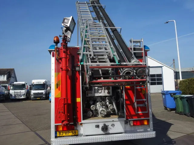 Fire truck MAN 15 224-with winch 2500liter tank manual gearbox ,ziegler pomp: picture 9