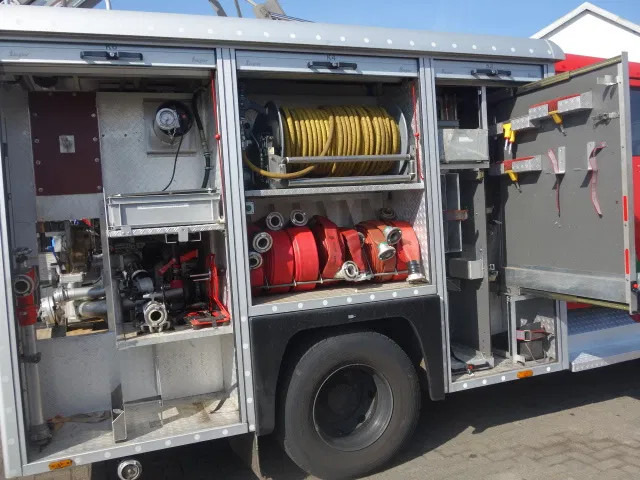 Fire truck MAN 15 224-with winch 2500liter tank manual gearbox ,ziegler pomp: picture 11