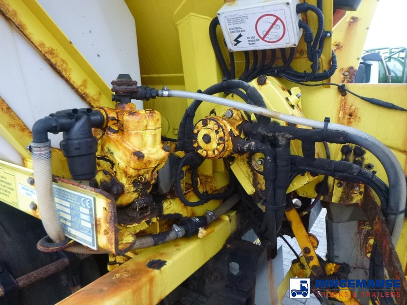 Snow removal vehicle DAF LF 55.220 4X2 RHD salt spreader / gritter: picture 16