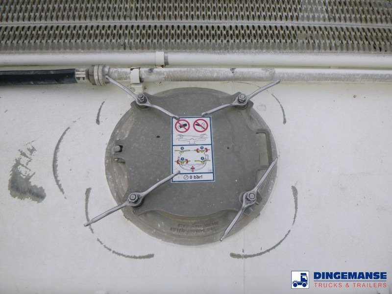 Feldbinder Powder tank alu 63 m3 (tipping) leasing Feldbinder Powder tank alu 63 m3 (tipping): picture 9 Feldbinder Powder tank alu 63 m3 (tipping) leasing Feldbinder Powder tank alu 63 m3 (tipping): picture 9