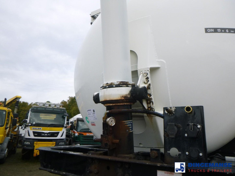Feldbinder Powder tank alu 63 m3 (tipping) leasing Feldbinder Powder tank alu 63 m3 (tipping): picture 6 Feldbinder Powder tank alu 63 m3 (tipping) leasing Feldbinder Powder tank alu 63 m3 (tipping): picture 6