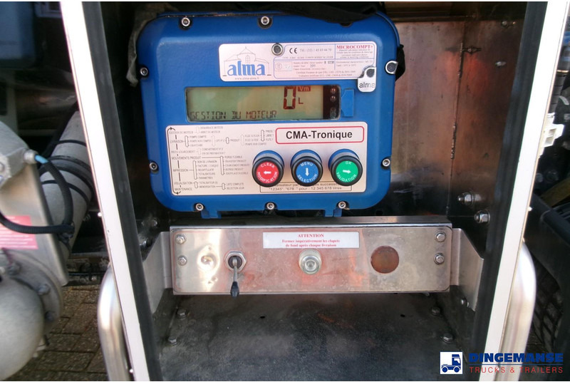 Tank truck Renault Premium 300 4x2 fuel tank 14.2 m3 / 4 comp: picture 11