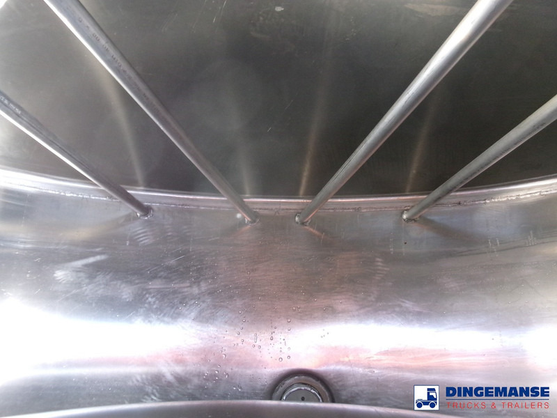 Renault Premium 310 dxi 6x2 fuel tank 18.5 m3 / 5 comp / ADR 16/08/2024 leasing Renault Premium 310 dxi 6x2 fuel tank 18.5 m3 / 5 comp / ADR 16/08/2024: picture 19