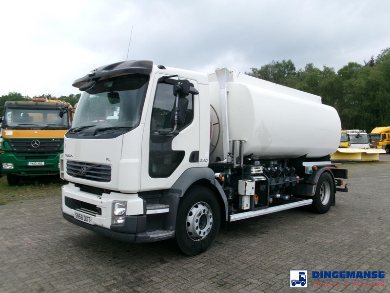 Volvo FL 240 4x2 RHD fuel tank 13 m3 / 4 comp - Tank truck: picture 1 Volvo FL 240 4x2 RHD fuel tank 13 m3 / 4 comp - Tank truck: picture 1