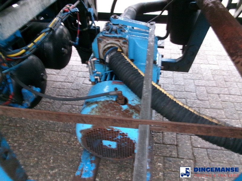 Tank semi-trailer WHALE Vacuum tank inox 30 m3 / 1 comp + pump: picture 9