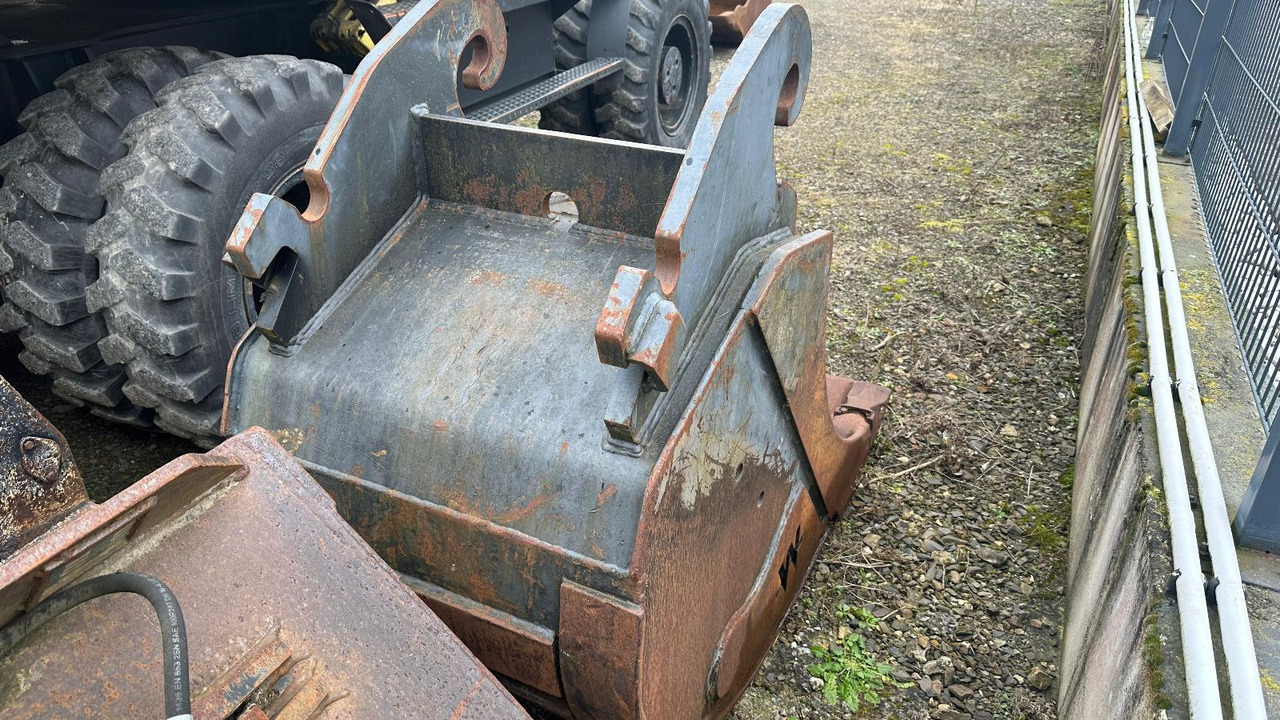 CAT Tieflöffel Baggerschaufel - Excavator bucket: picture 3 CAT Tieflöffel Baggerschaufel - Excavator bucket: picture 3