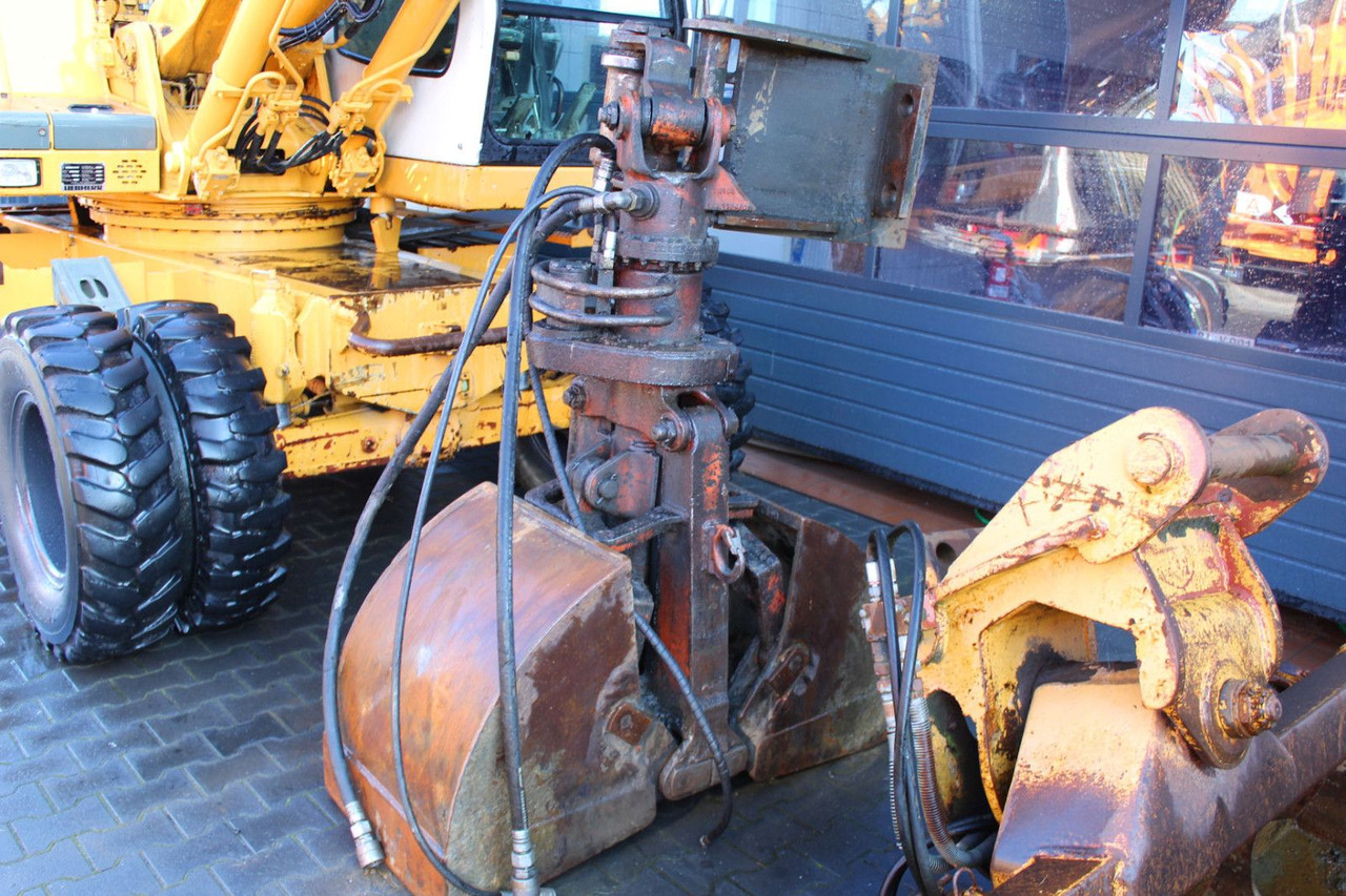 Liebherr diverse Schaufeln und Zubehör Liebherr - Excavator bucket: picture 3 Liebherr diverse Schaufeln und Zubehör Liebherr - Excavator bucket: picture 3