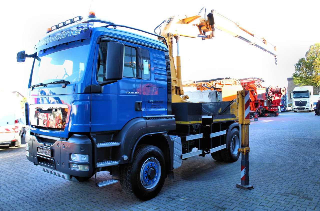 MAN TGS 18.480 4x4 BLS SZM+Pritsche MKG HLK 340 Kran - Tractor unit: picture 3 MAN TGS 18.480 4x4 BLS SZM+Pritsche MKG HLK 340 Kran - Tractor unit: picture 3