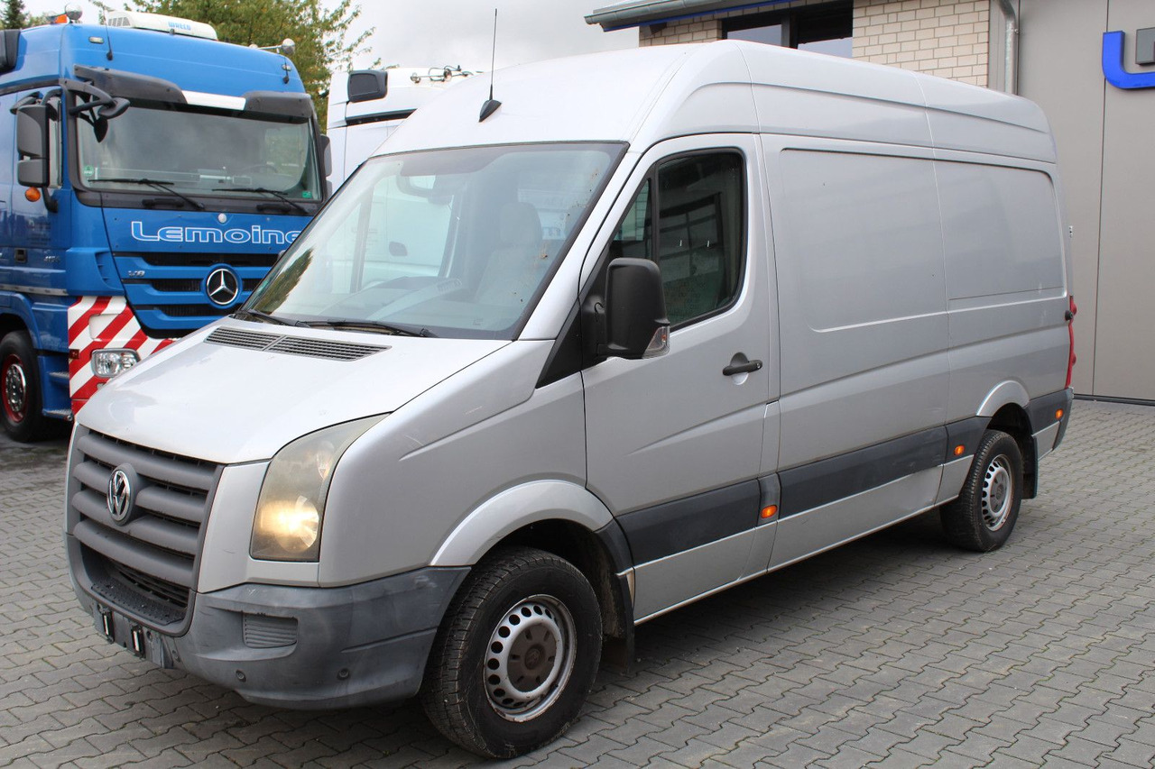 Volkswagen Crafter 2.5 TDI Kasten 3,5 t + AHK, Klima, - Panel van: picture 2 Volkswagen Crafter 2.5 TDI Kasten 3,5 t + AHK, Klima, - Panel van: picture 2