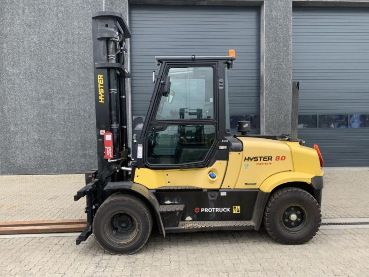 Hyster H8.0FT-6 - Diesel forklift: picture 1 Hyster H8.0FT-6 - Diesel forklift: picture 1