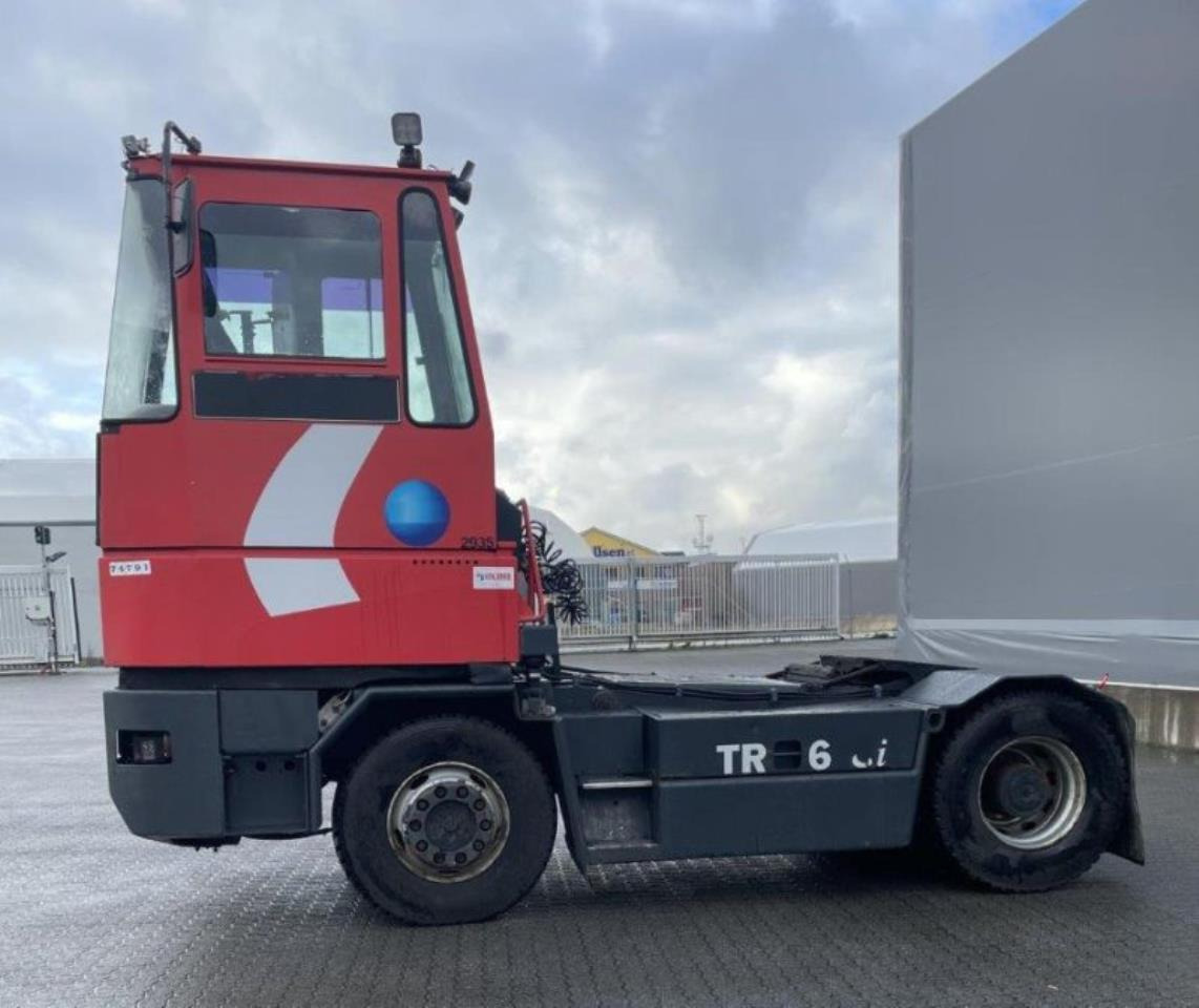Terminal tractor Kalmar TR618I: picture 1