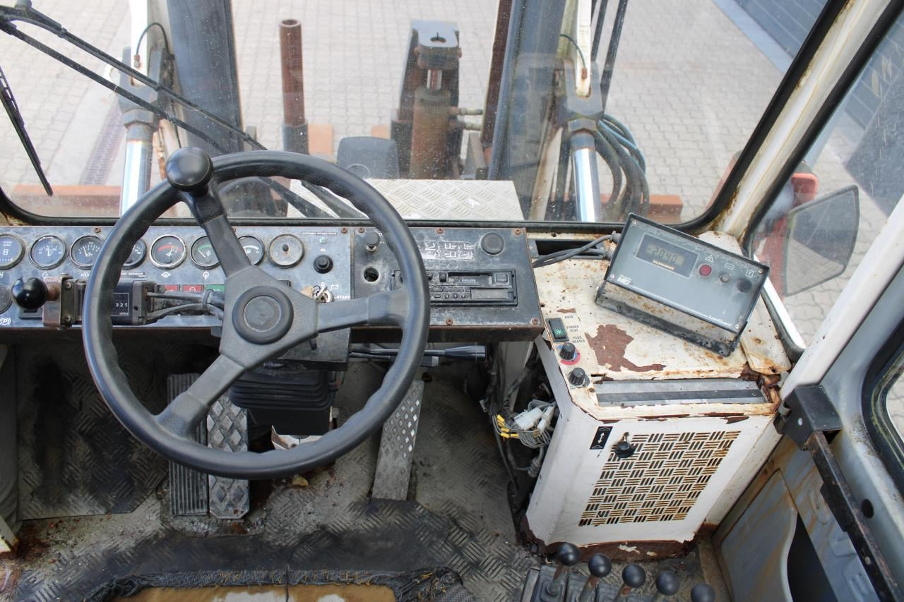 SveTruck 10-900 - Diesel forklift: picture 4 SveTruck 10-900 - Diesel forklift: picture 4