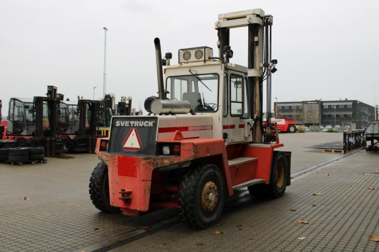 SveTruck 1260-30 - Diesel forklift: picture 3 SveTruck 1260-30 - Diesel forklift: picture 3