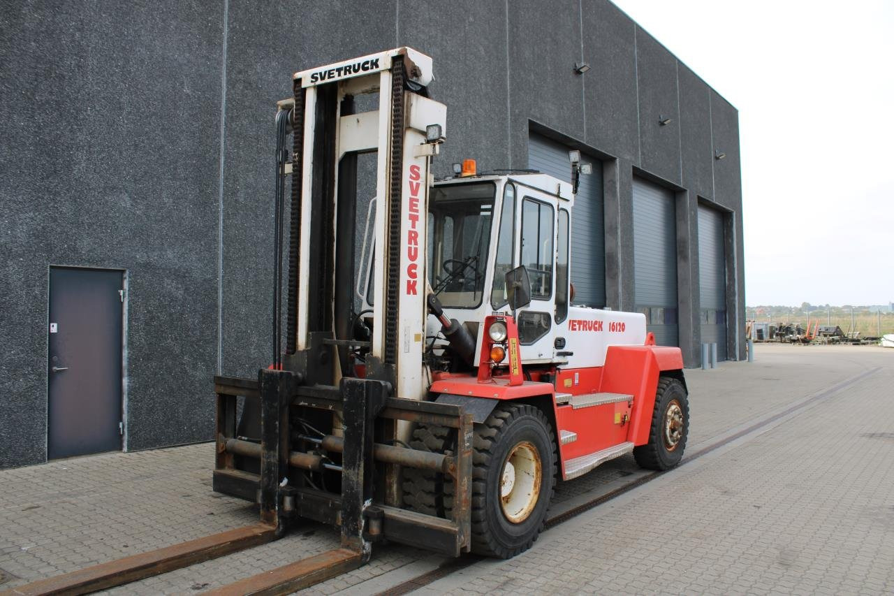 SveTruck 16120 - Diesel forklift: picture 3 SveTruck 16120 - Diesel forklift: picture 3