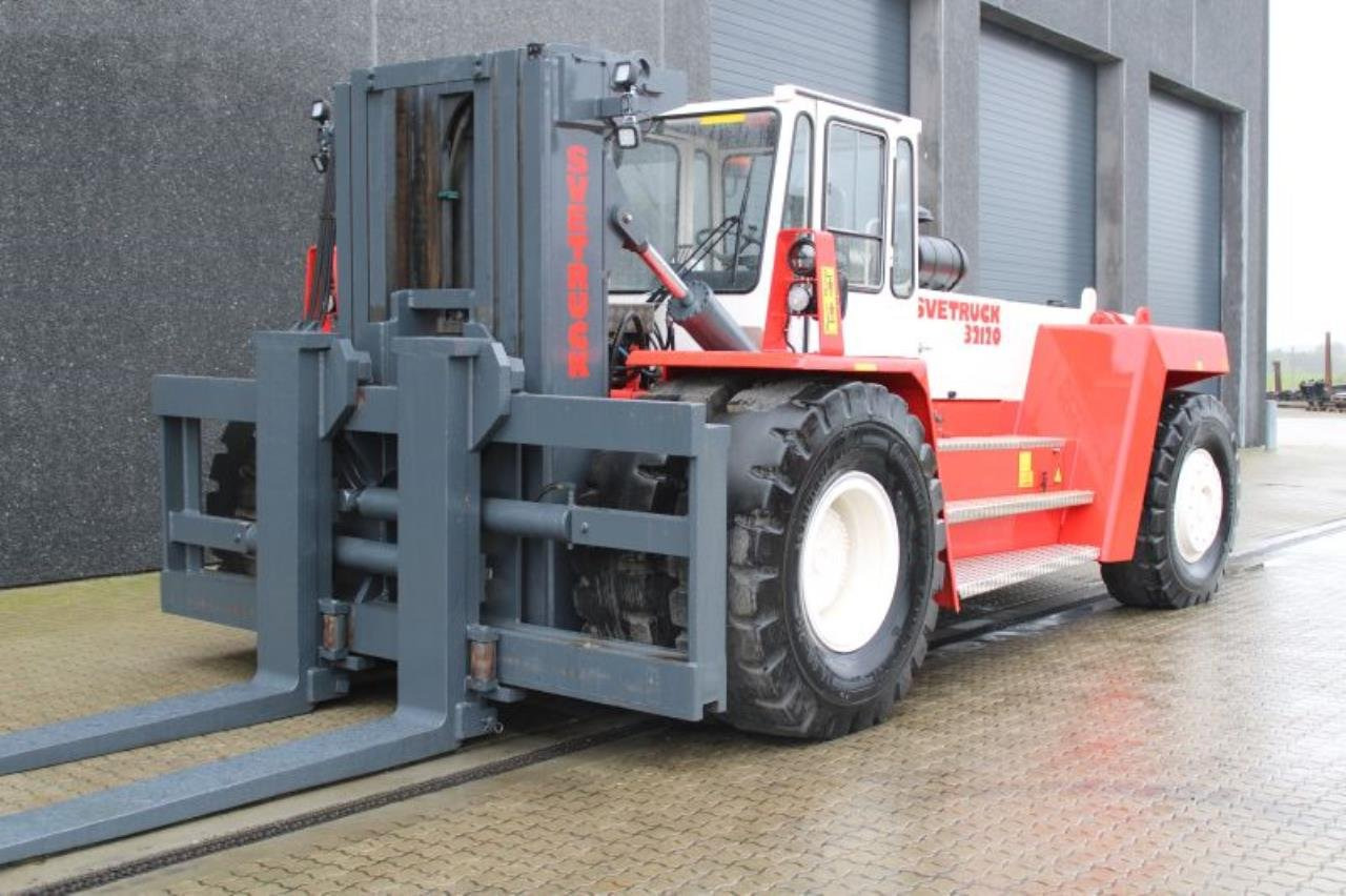 SveTruck 32120-46 - Diesel forklift: picture 2 SveTruck 32120-46 - Diesel forklift: picture 2