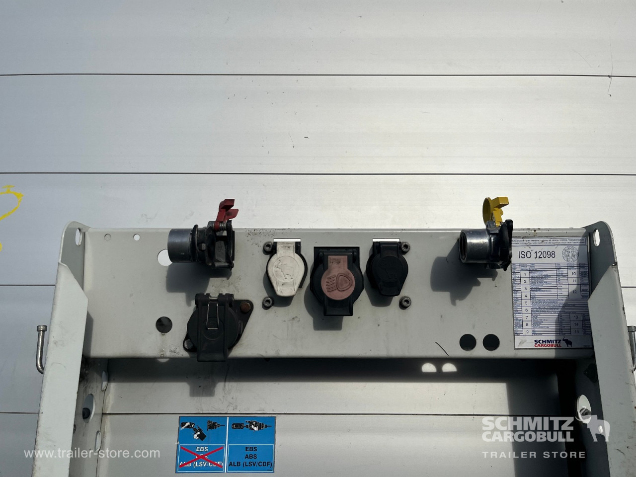 SCHMITZ Auflieger Curtainsider Mega - Curtainsider semi-trailer: picture 4 SCHMITZ Auflieger Curtainsider Mega - Curtainsider semi-trailer: picture 4