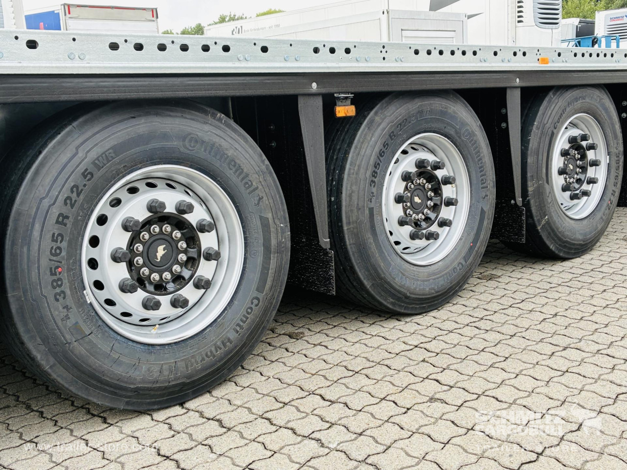 SCHMITZ Auflieger Plateau Standard - Dropside/ Flatbed semi-trailer: picture 4 SCHMITZ Auflieger Plateau Standard - Dropside/ Flatbed semi-trailer: picture 4