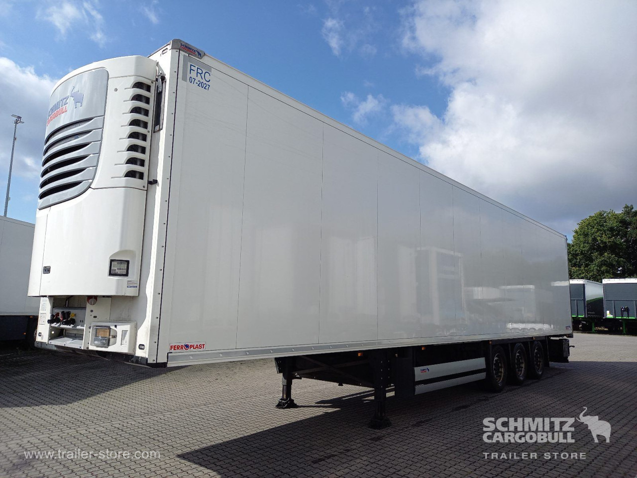 SCHMITZ Auflieger Tiefkühler Fleischhang - Isothermal semi-trailer: picture 1 SCHMITZ Auflieger Tiefkühler Fleischhang - Isothermal semi-trailer: picture 1