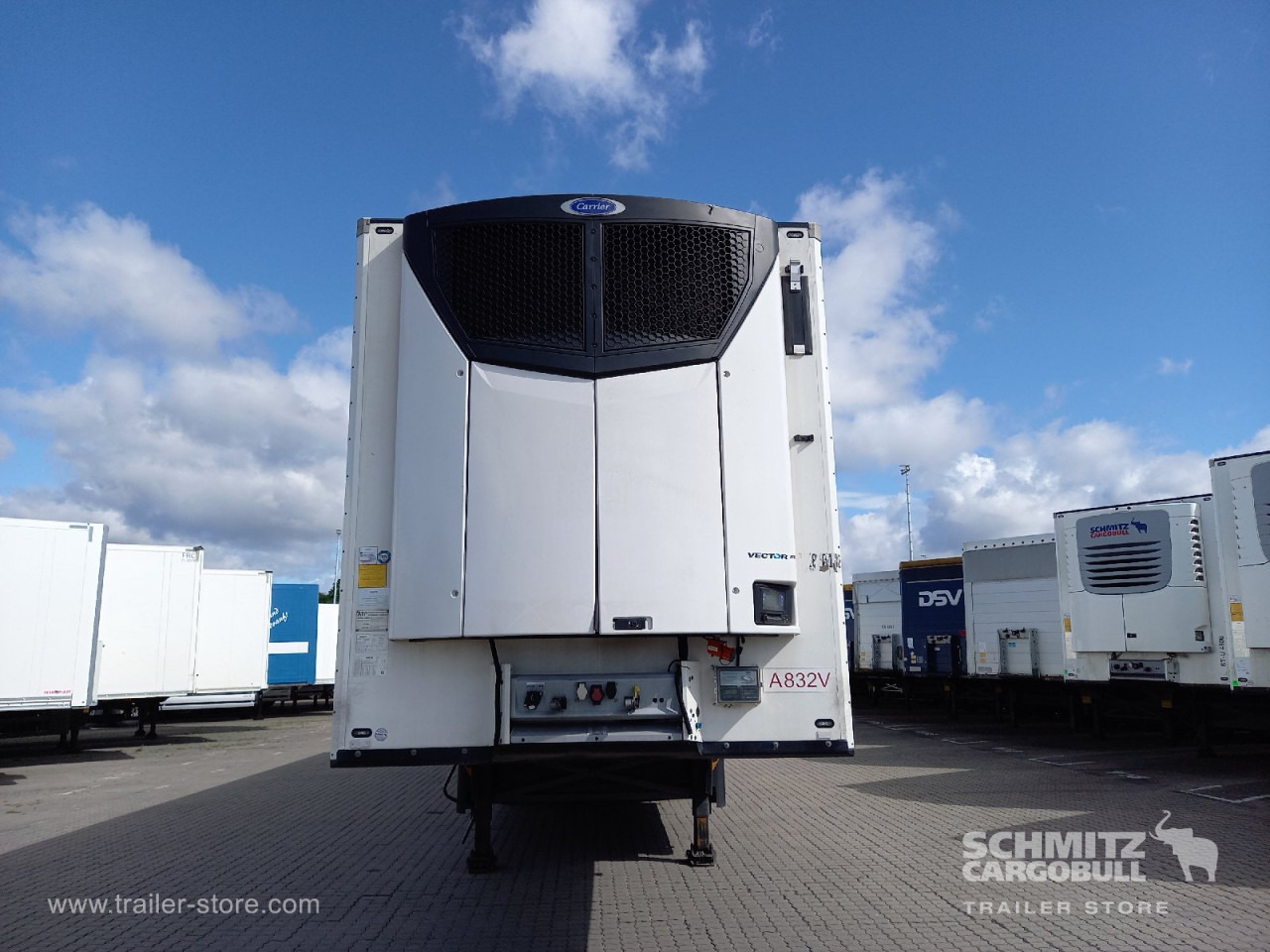 SCHMITZ Auflieger Tiefkühler Multitemp - Isothermal semi-trailer: picture 2 SCHMITZ Auflieger Tiefkühler Multitemp - Isothermal semi-trailer: picture 2