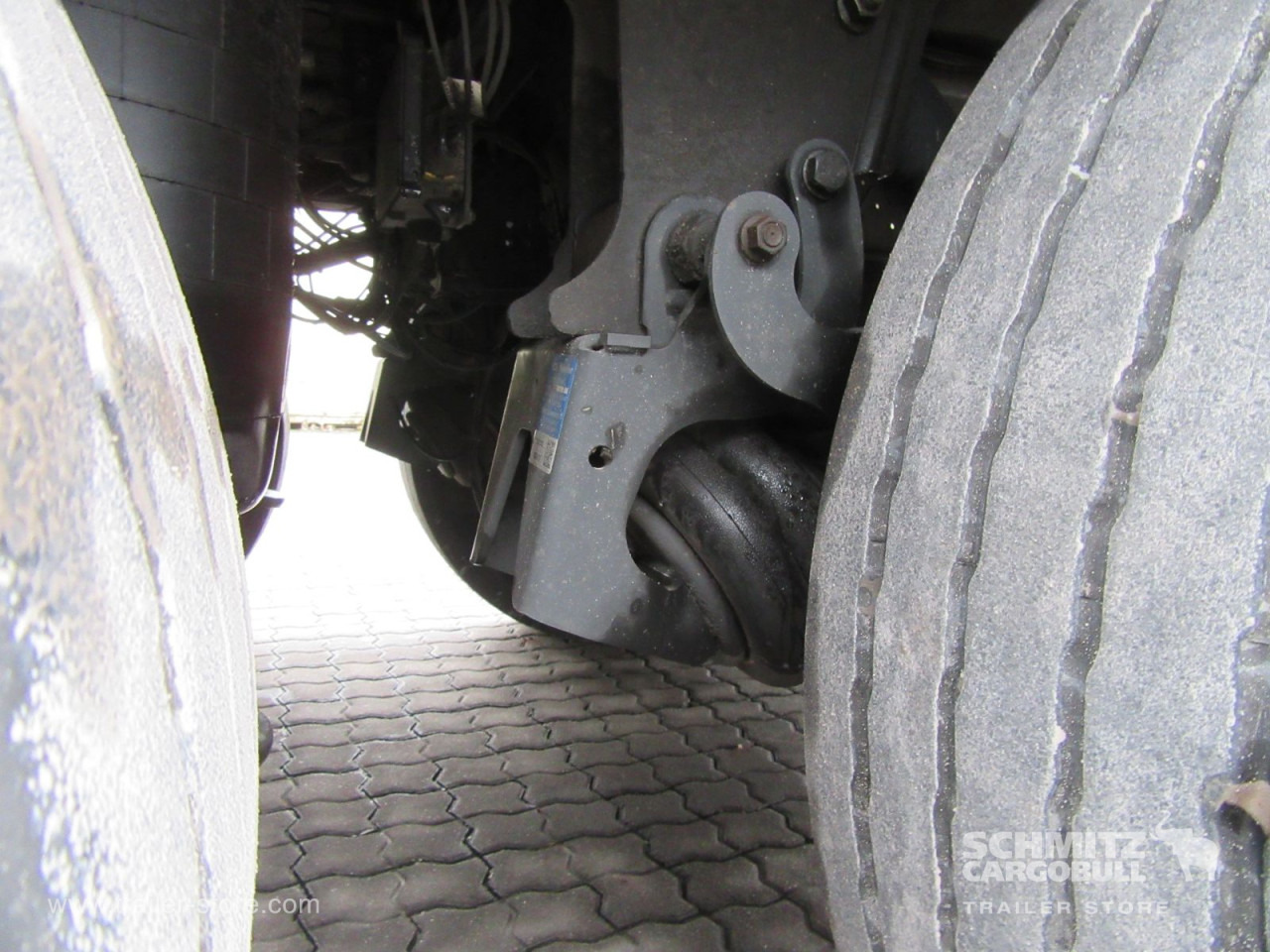 Isothermal semi-trailer SCHMITZ Auflieger Tiefkühler Multitemp Taillift: picture 7 Isothermal semi-trailer SCHMITZ Auflieger Tiefkühler Multitemp Taillift: picture 7