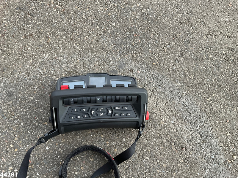 Garbage truck DAF FAN XD 340 Euro 6 Hiab 23 Tonmeter laadkraan: picture 12 Garbage truck DAF FAN XD 340 Euro 6 Hiab 23 Tonmeter laadkraan: picture 12