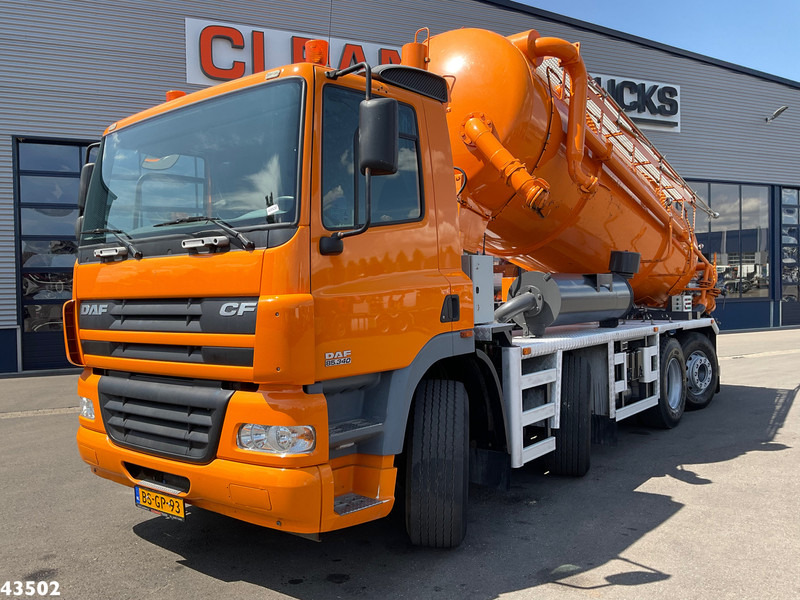 DAF FAX 85 CF 340 Droge stoffen blaas installatie Just 21.613 km! - Vacuum truck: picture 1 DAF FAX 85 CF 340 Droge stoffen blaas installatie Just 21.613 km! - Vacuum truck: picture 1