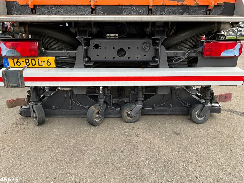 MAN TGS 18.440 Euro 6 Beam S9000 Wegdekreiniger Links en rechts vegend! - Road sweeper: picture 4 MAN TGS 18.440 Euro 6 Beam S9000 Wegdekreiniger Links en rechts vegend! - Road sweeper: picture 4