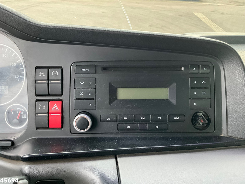 Hook lift truck MAN TGS 26.440 6x4 ZF Intarder Manual 26 Ton haakarmsysteem: picture 13 Hook lift truck MAN TGS 26.440 6x4 ZF Intarder Manual 26 Ton haakarmsysteem: picture 13