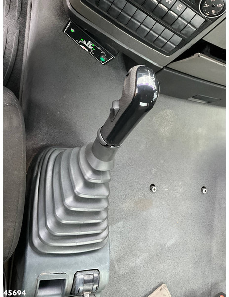 Hook lift truck MAN TGS 26.440 6x4 ZF Intarder Manual 26 Ton haakarmsysteem: picture 14 Hook lift truck MAN TGS 26.440 6x4 ZF Intarder Manual 26 Ton haakarmsysteem: picture 14