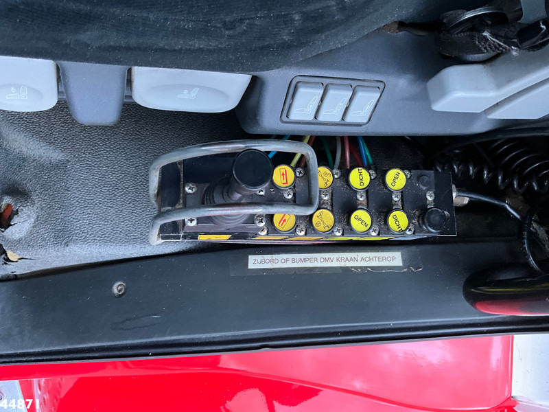 Hook lift truck MAN TGS 35.440 8x4 HMF 16 Tonmeter Z-kraan: picture 13 Hook lift truck MAN TGS 35.440 8x4 HMF 16 Tonmeter Z-kraan: picture 13